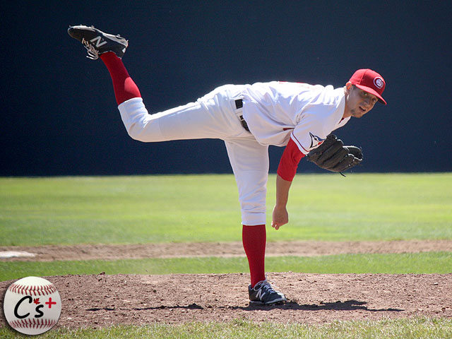 andy_ravel_one_leg_up