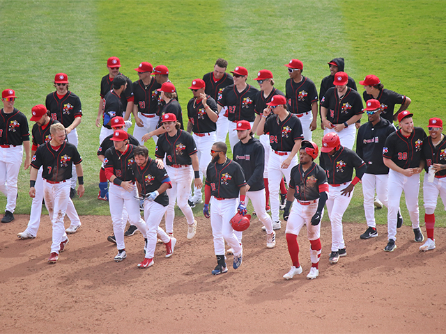 Vancouver Canadians Walk Off Win Davis Schneider
