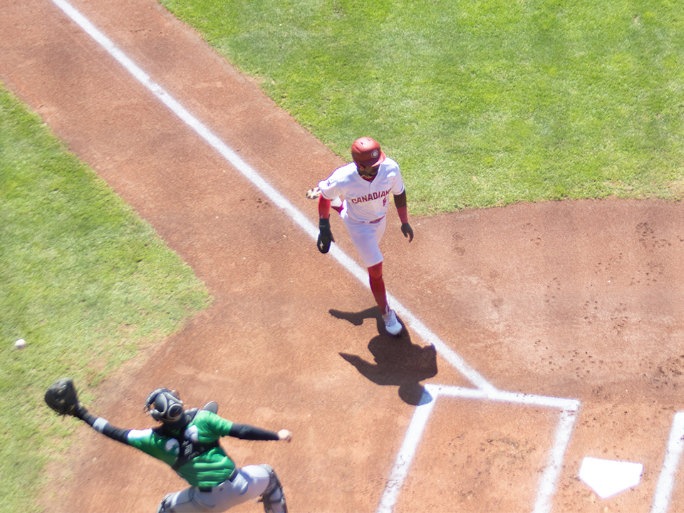 Vancouver Canadians Devonte Brown